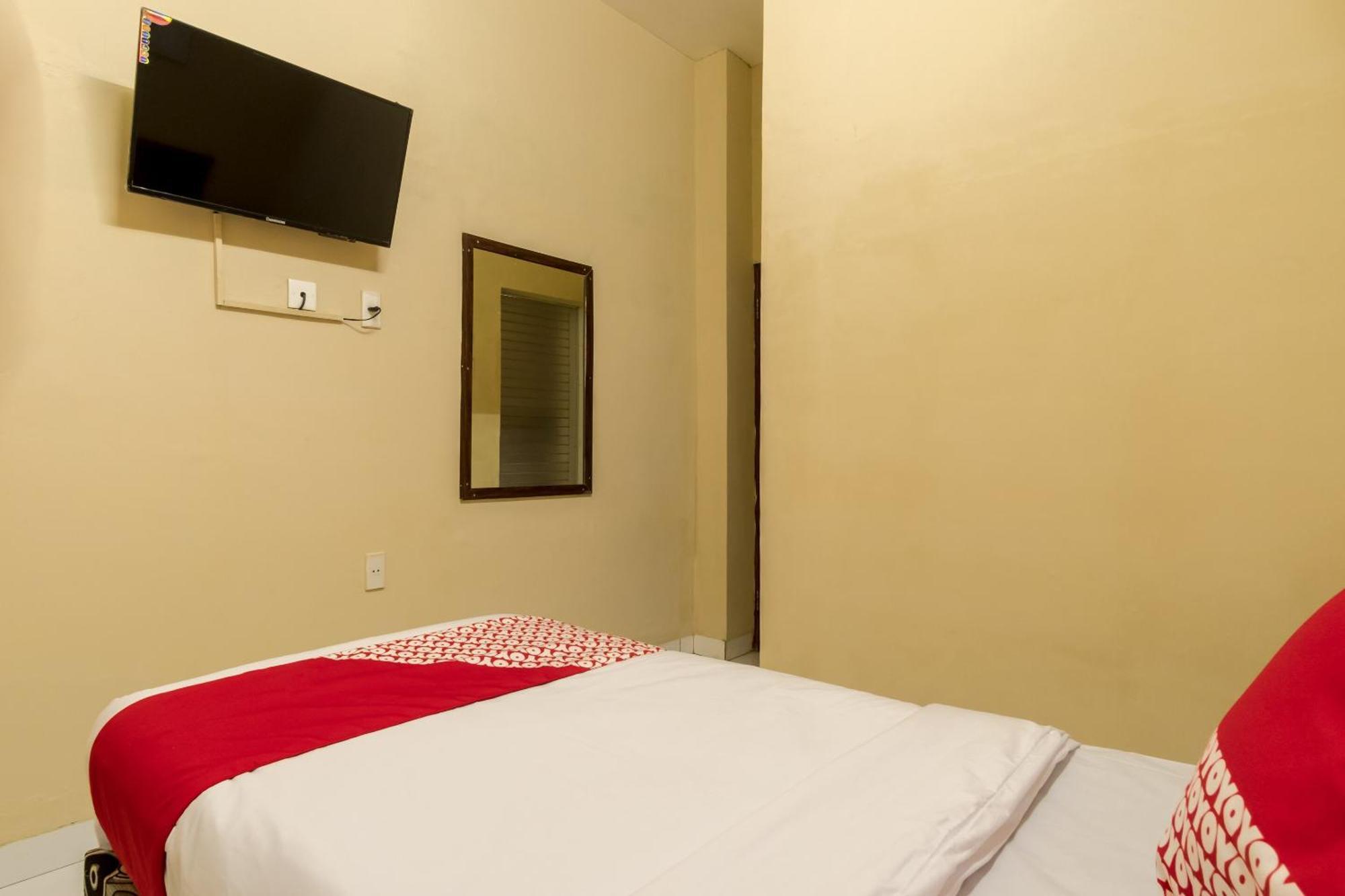 Capital O 615 Residence Puri Hotel Syariah Μεντάν Εξωτερικό φωτογραφία